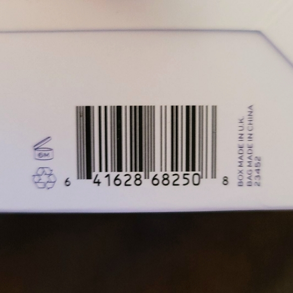 Elemis Pro-Collagen Anti-Aging Trio Kit - Picture 4 of 4